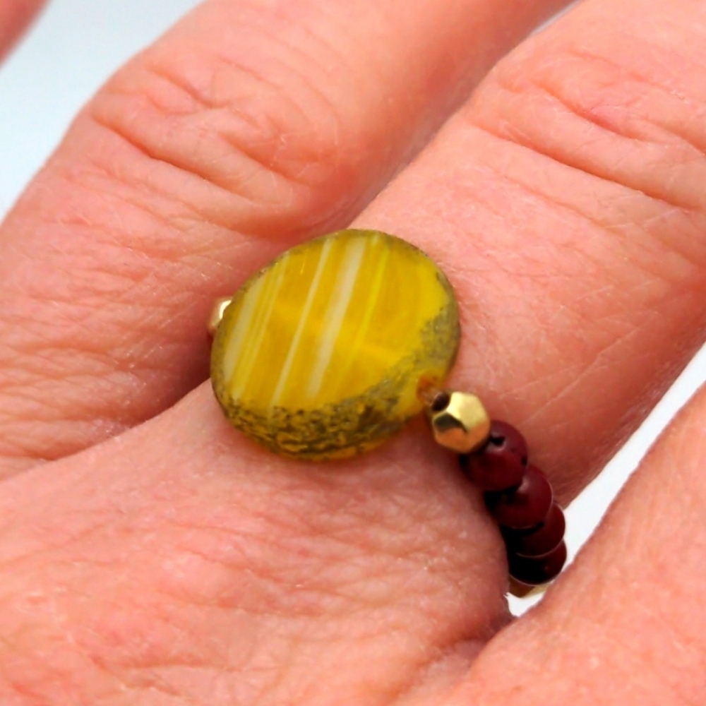 381MIDALANE Yellow Medallion Seed Bead Ring